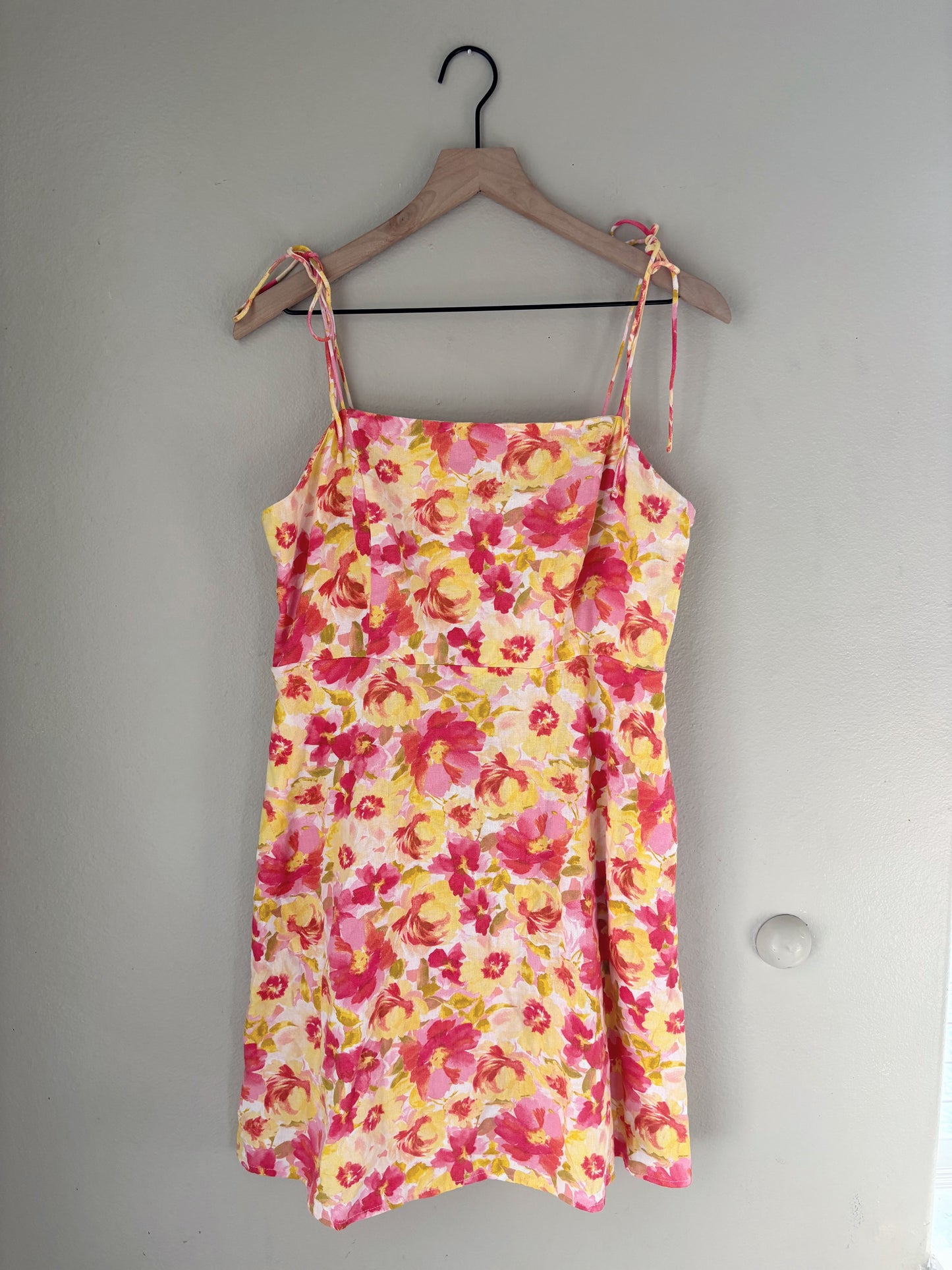 Old Navy Floral Knee Length Dress