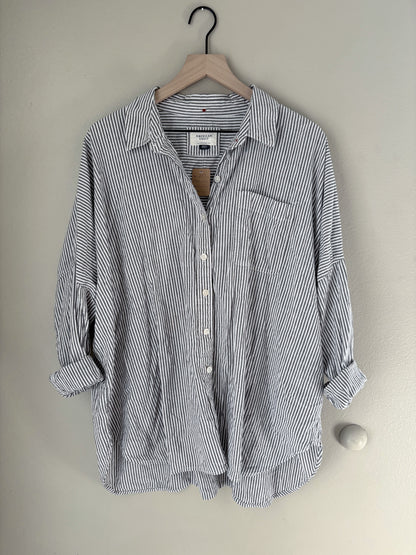 American Eagle Oversized Button Up