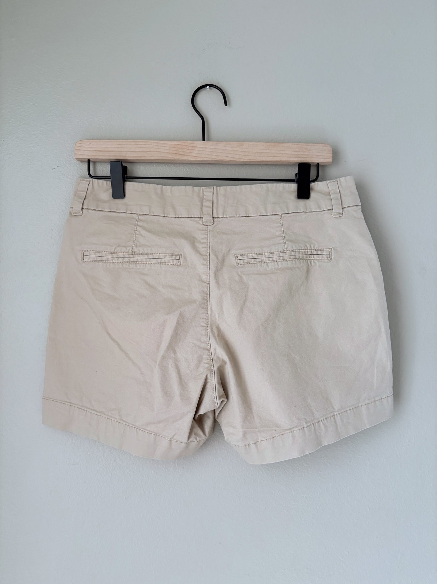 Old Navy Everyday Mid Rise Short